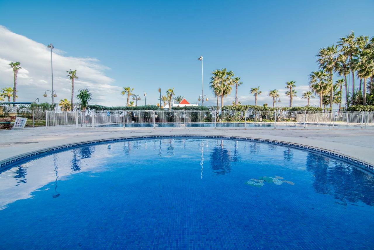 Vb 1 Bedroom Waterfront Apartament